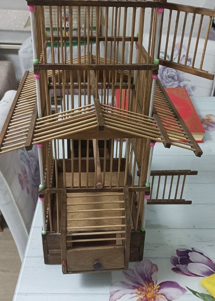 boy 49 cm.en 36 cm.kat aralığı alt 26 cm.üst 22 cm. yan 28 cm. - Görsel 2