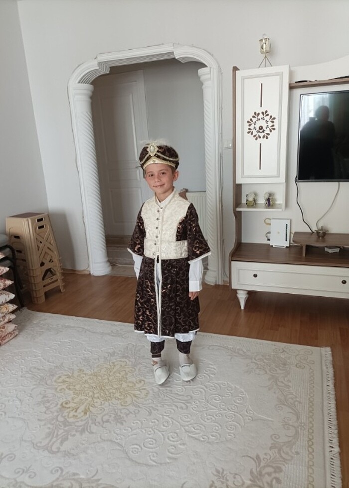 Padişah sünnet kıyafeti.5..7 yaş arası.. - Görsel 4