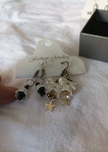 Renkli Boncuklu Mini Çiçek Küpeler - Görsel 8