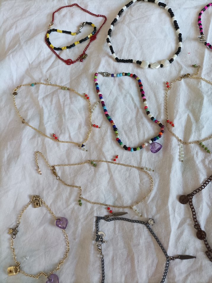 Zincirli aparatlı ve cam boncuklu hal hallar.adet fiyatı 20 TL. - Görsel 5