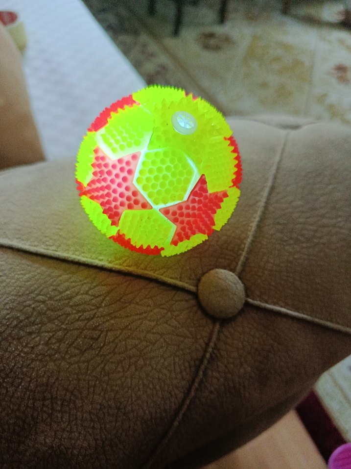 Sarı Renkli Yıldız Desenli Top Oyuncak - Görsel 3