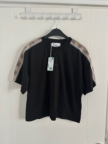 Guess Guess tshirt