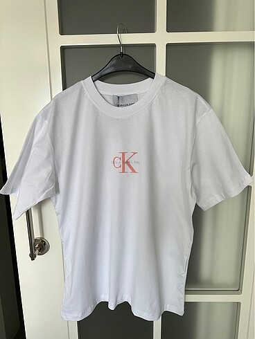 m Beden beyaz Renk Ck tshirt