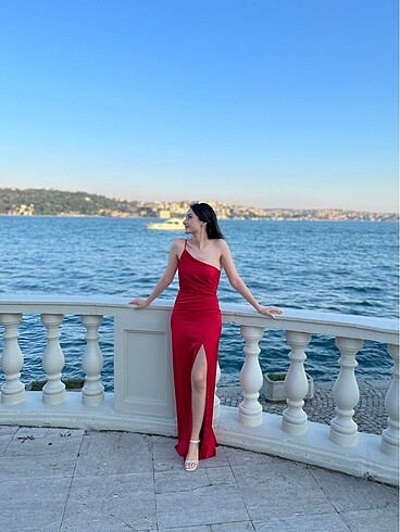 Diğer Kırmızı saten elbise