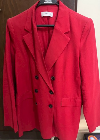 Kırmızı Düğmeli Kadın Keten Blazer Ceket