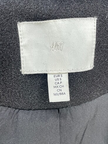 s Beden siyah Renk H&M Kaban %70 İndirimli.