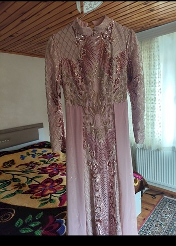 Uzun Kollu Pembe Nakışlı Abiye Elbise - Görsel 2