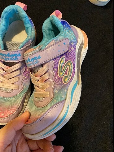 30 Beden Skechers spor ayakkabı