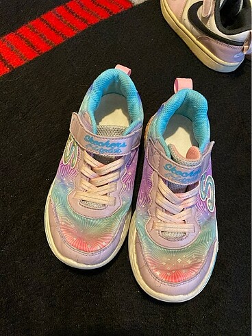 Skechers spor ayakkabı