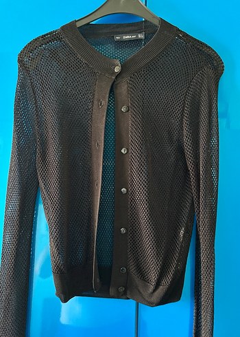 Zara Düğmeli Delikli Siyah Uzun Kollu Kadın Hırka