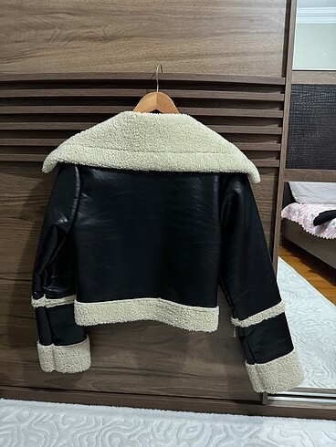 Zara kürklü mont