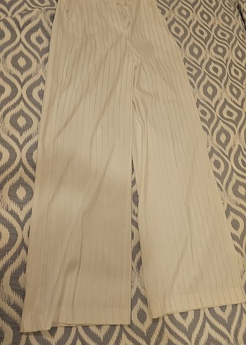 Beyaz Piliseli Keten Kadın Pantolon - Görsel 3