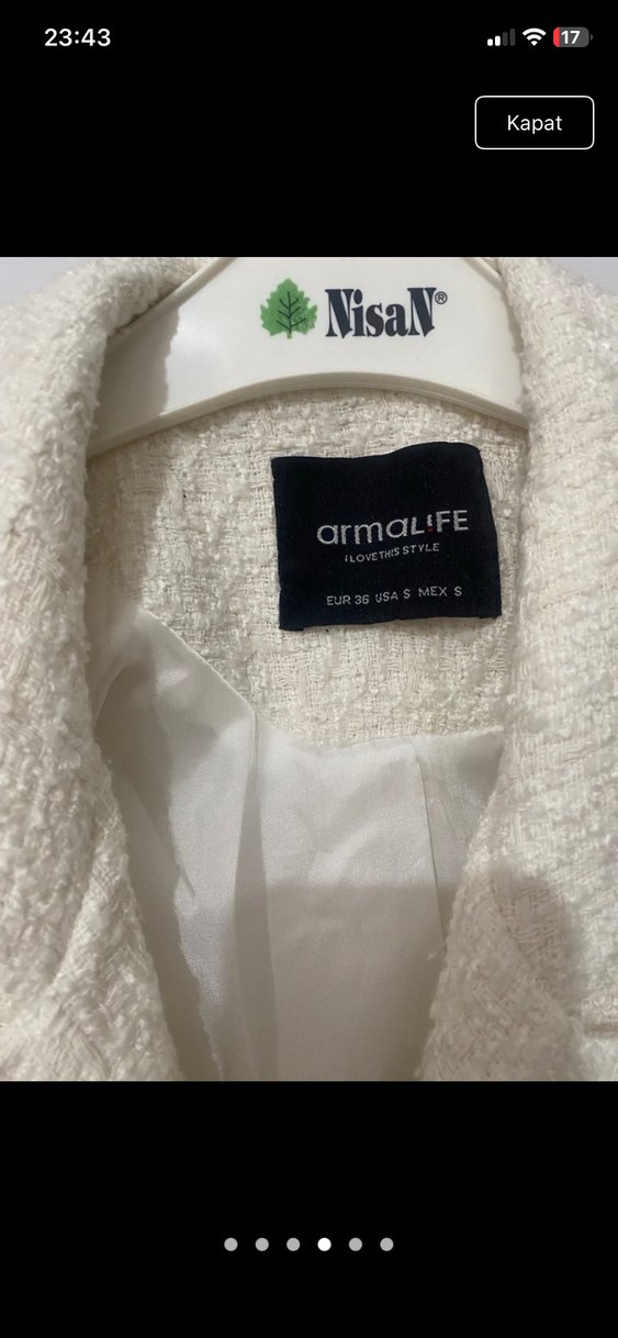 Beyaz Mini Düğmeli Kadın Blazer Ceket - Görsel 3