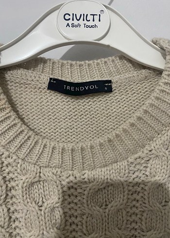 Kadın Beyaz Kısa Örgü Süveter - Görsel 3