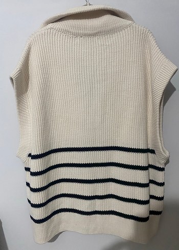 Yüksek Yaka Beyaz Zebra Desenli Örgü Süveter - Görsel 4