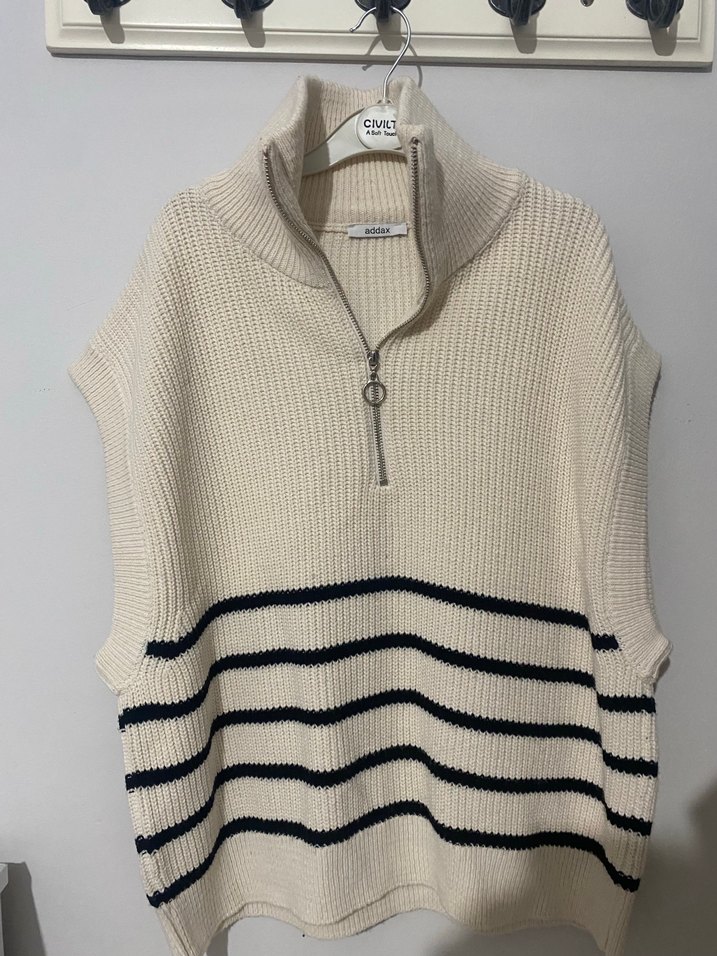 Yüksek Yaka Beyaz Zebra Desenli Örgü Süveter - Görsel 2