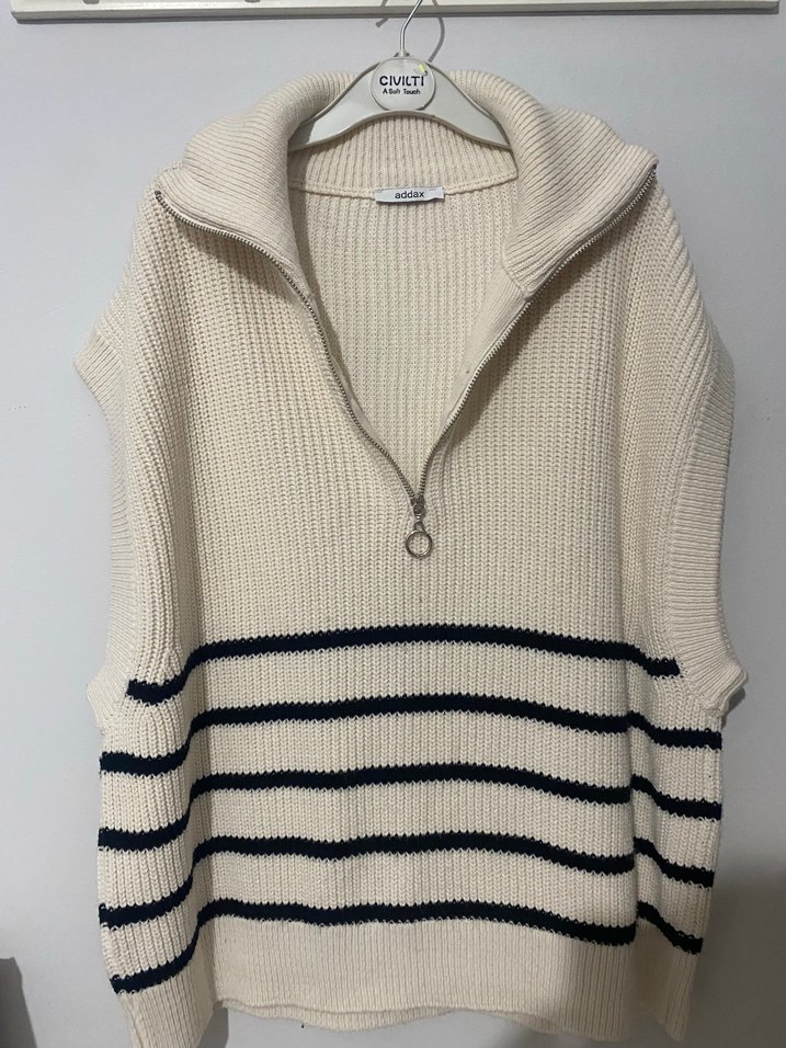 Yüksek Yaka Beyaz Zebra Desenli Örgü Süveter - Görsel 3