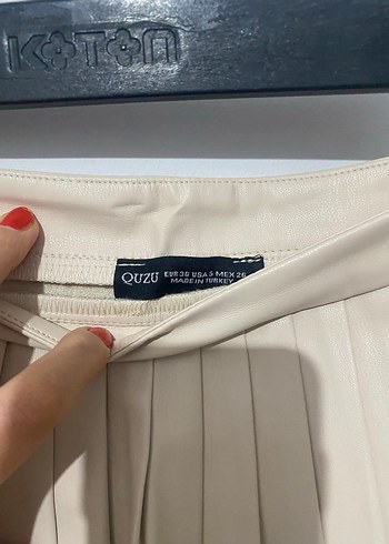 Deri Bej Pilili Mini şort  Etek - Görsel 4