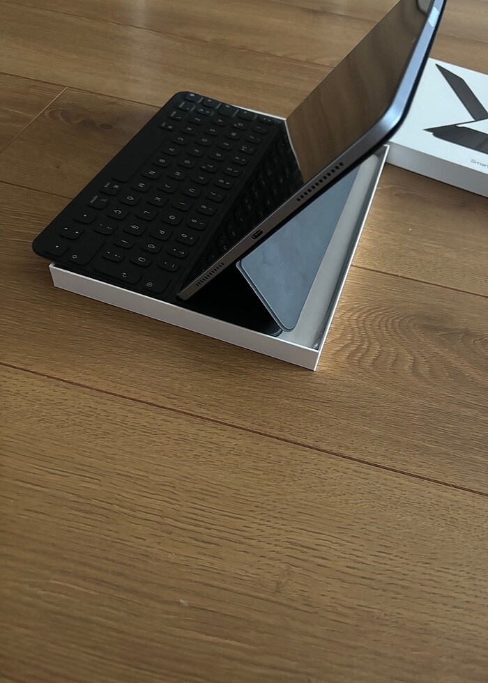 iPad Smart Keyboard Folio - Görsel 3