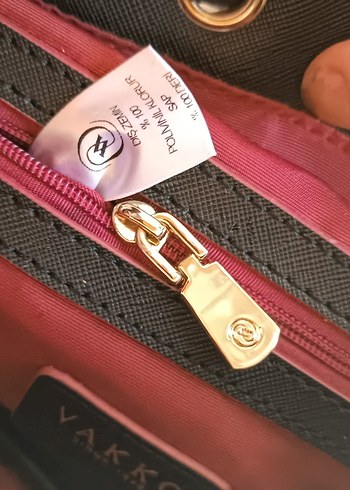 Kedili Siyah Büzgülü Vakko Çapraz Askılı - Görsel 8