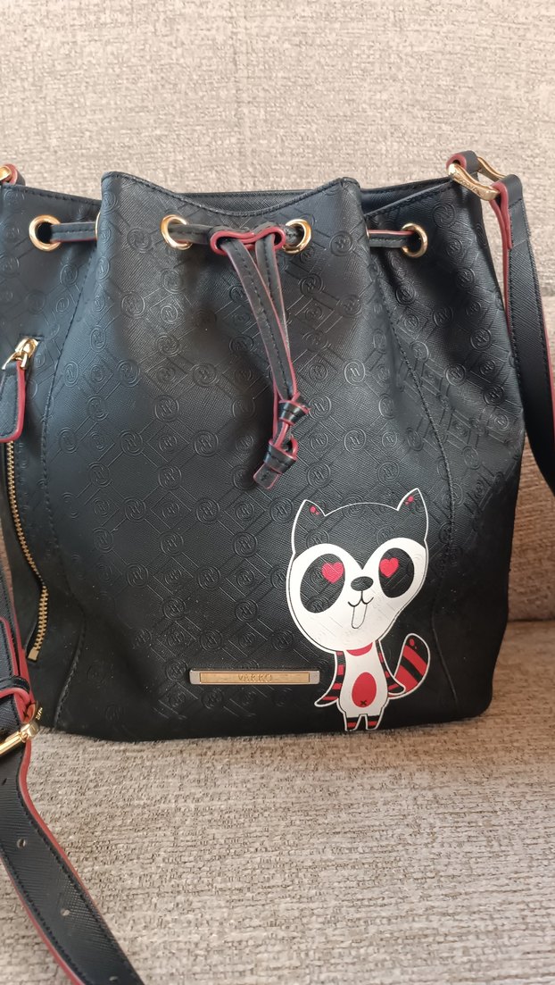 Kedili Siyah Büzgülü Vakko Çapraz Askılı - Görsel 2