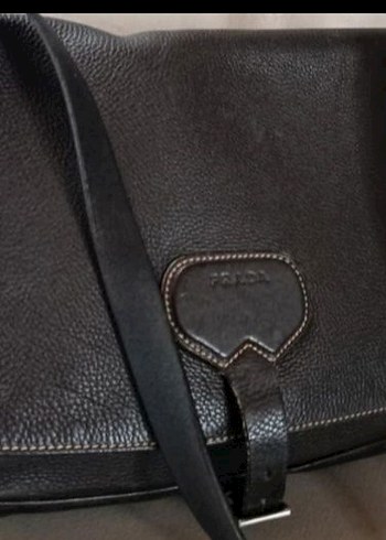 Prada Orjinal Siyah Deri Omuz Çantası - Görsel 6