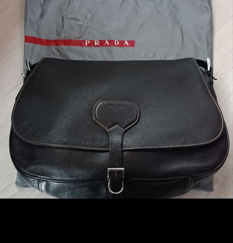 Prada Orjinal Siyah Deri Omuz Çantası - Görsel 2