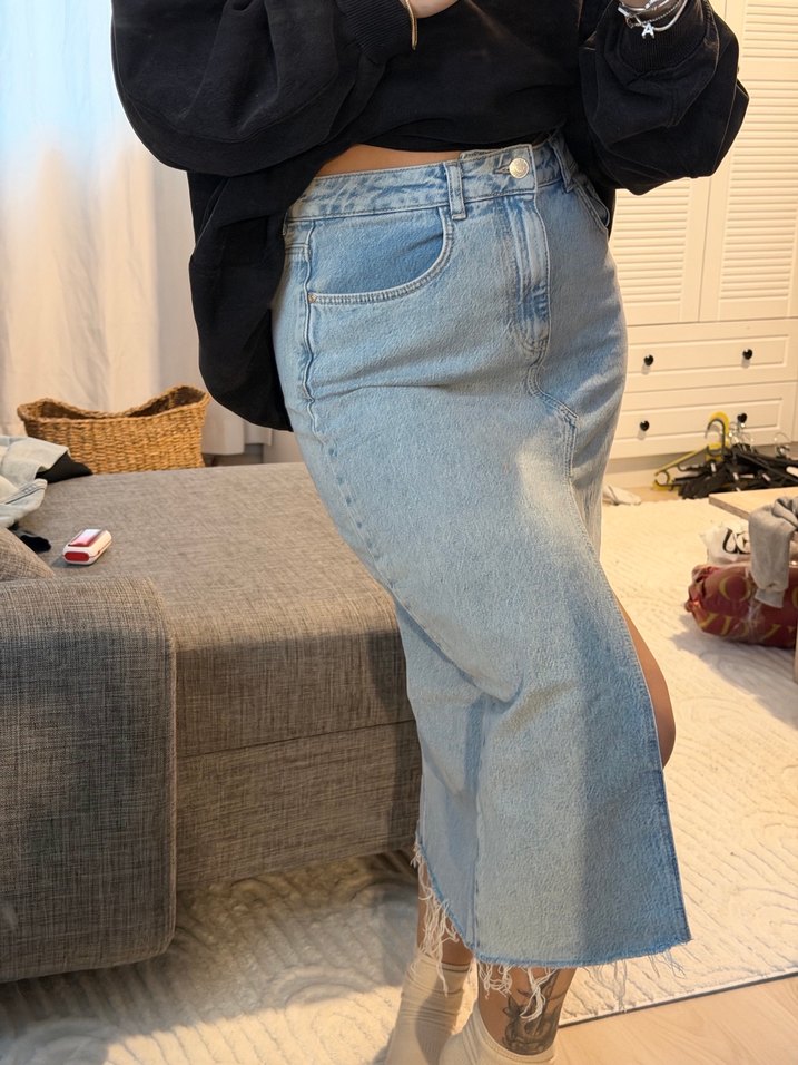 Mavi Yırtmaçlı Midi Denim Etek - Görsel 2