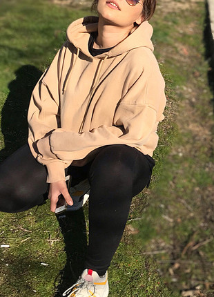 m Beden kahverengi Renk Bershka hoodie model sweat