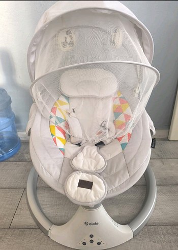 Beyaz Gri Bebek Beşiği ve Sepeti