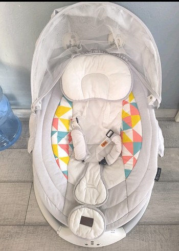 Elle Beyaz Gri Bebek Beşiği ve Sepeti