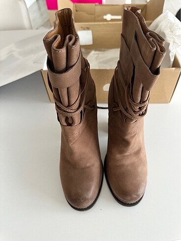 39 Beden Nine West Gerçek Deri Çizme