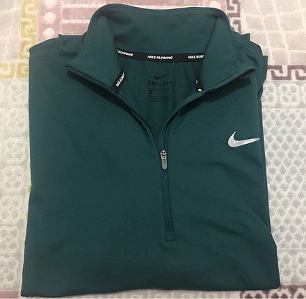 Nike sweat