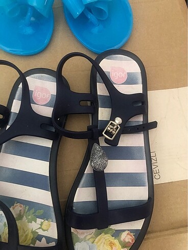 30 Beden Igor carters jelly sandaletler