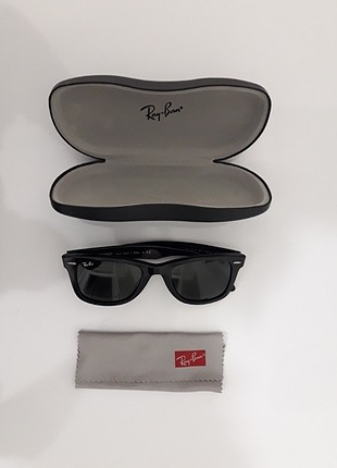 ray ban wayfarer