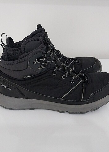 Decathlon Waterproof outdoor bot.