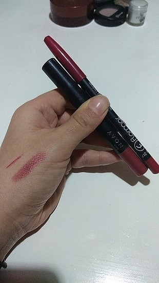 Avon kalem ruj ve flormar dudak kalemi