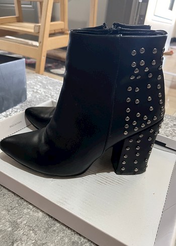 Diğer Tokalı Siyah Deri Gotik Topuklu Bot