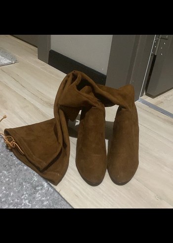 Kahverengi Süet Dolgu Topuklu Kadın Dizüstü Çizme
