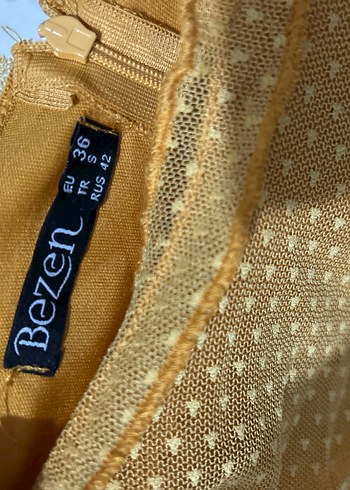 Sarı Vintage Piliseli Uzun Elbise - Görsel 4