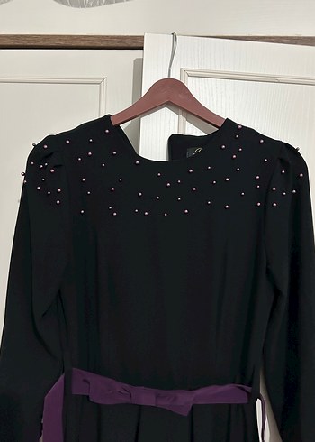 Uzun Siyah Mor Kuşaklı Gotik Elbise - Görsel 2