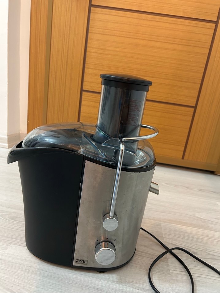 Gri Renkli Paslanmaz Çelik Katı Meyve Sıkacağı - Görsel 3