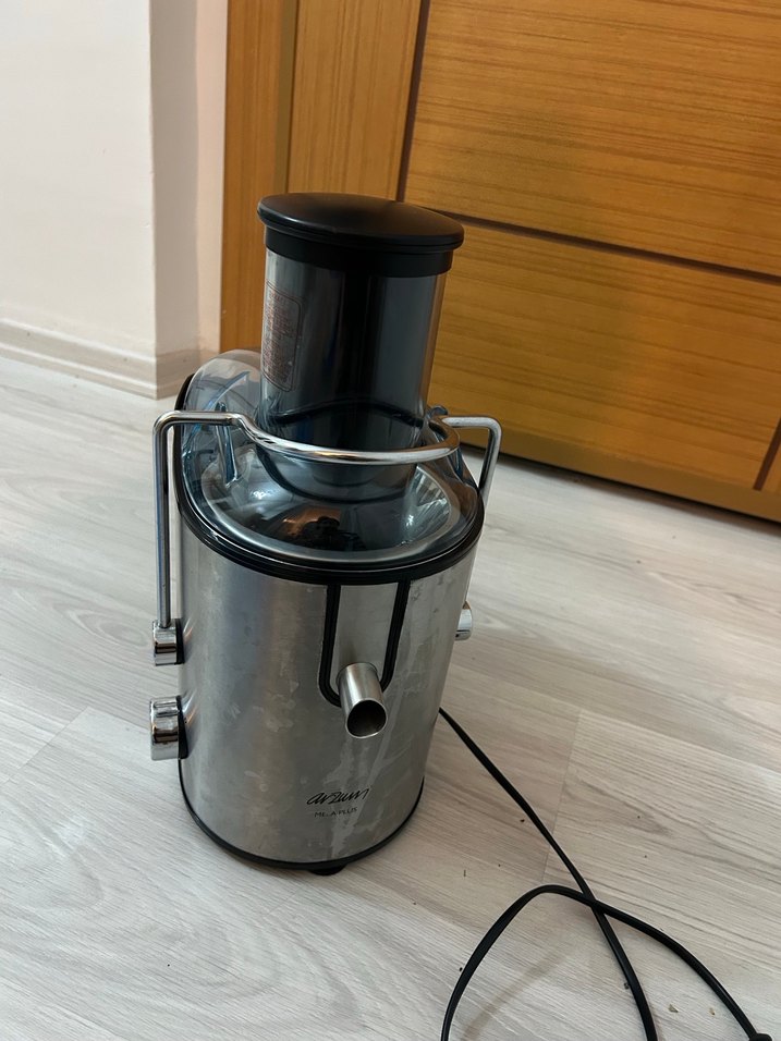 Gri Renkli Paslanmaz Çelik Katı Meyve Sıkacağı - Görsel 2