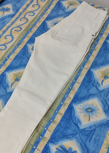 Kadın Beyaz Fermuarlı Pantolon - Görsel 3