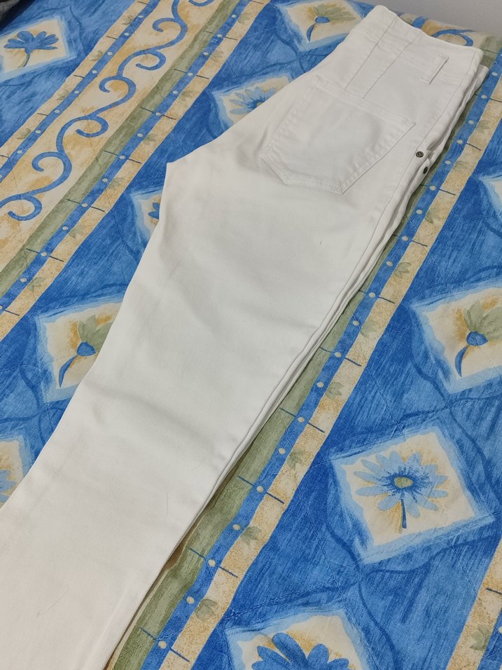 Kadın Beyaz Fermuarlı Pantolon - Görsel 3