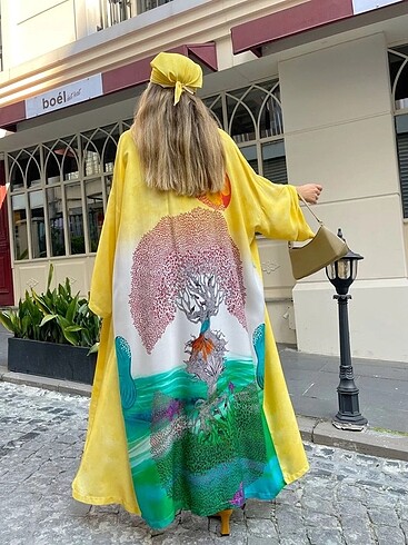 Desenli Uzun Sarı Kimono Yeni Etiketli İndirimli