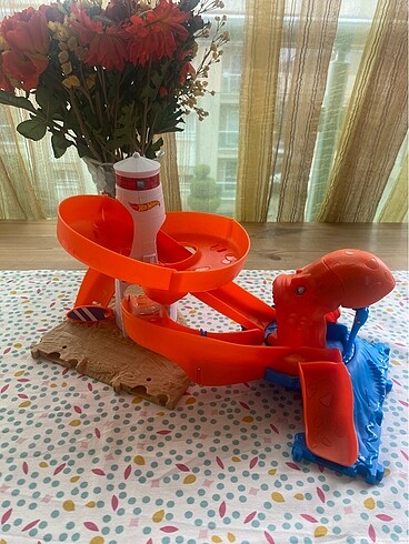 Hot wheels HDR31 düşman yaratıklar seti