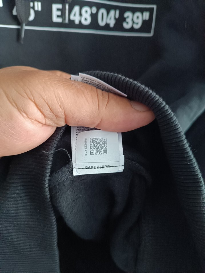 Siyah Kapüşonlu Erkek Sweatshirt - Görsel 4