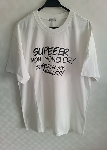 Moncler ürünü