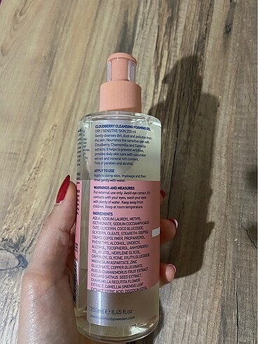 Diğer celenes yüz yıkama jeli